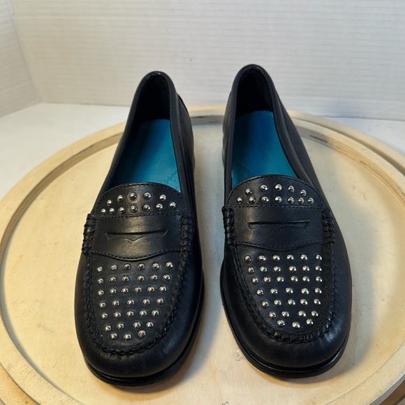 BASS WEEJUN SILVER STUDDED BLACK LEATHER PENNY LOAFERS SUZE 6M - Picture 1 of 9